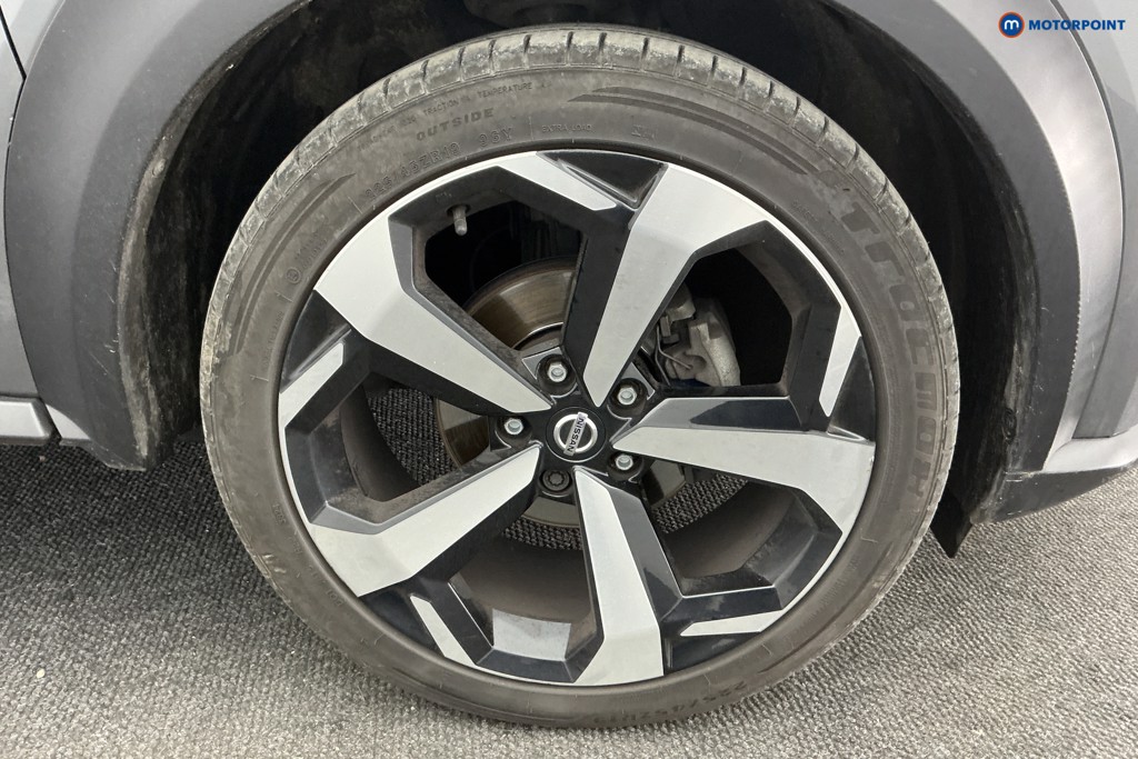 Nissan Juke Tekna Manual Petrol SUV - Stock Number (1598130) - 34th supplementary image