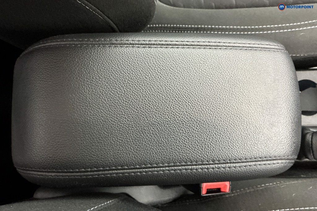 Ford Fiesta Titanium Manual Petrol Hatchback - Stock Number (1598158) - 12th supplementary image