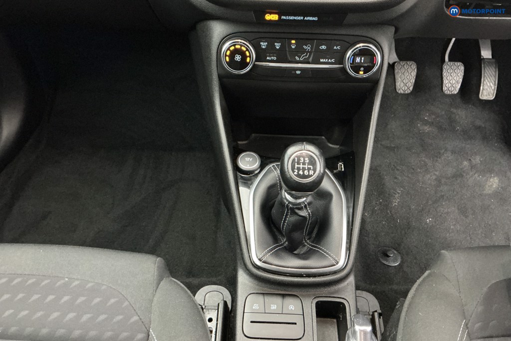 Ford Fiesta Titanium Manual Petrol Hatchback - Stock Number (1598158) - 14th supplementary image
