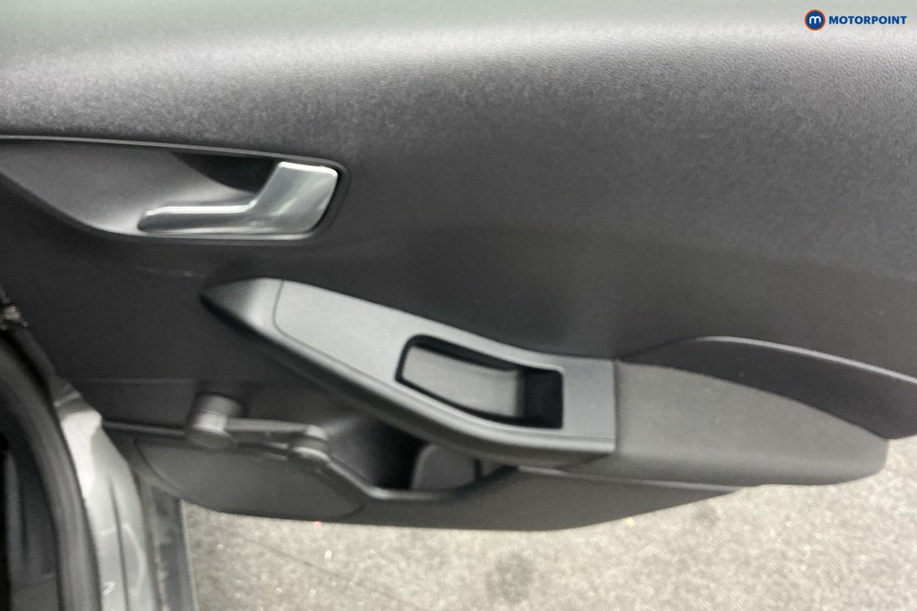 Ford Fiesta Titanium Manual Petrol Hatchback - Stock Number (1598158) - 22nd supplementary image