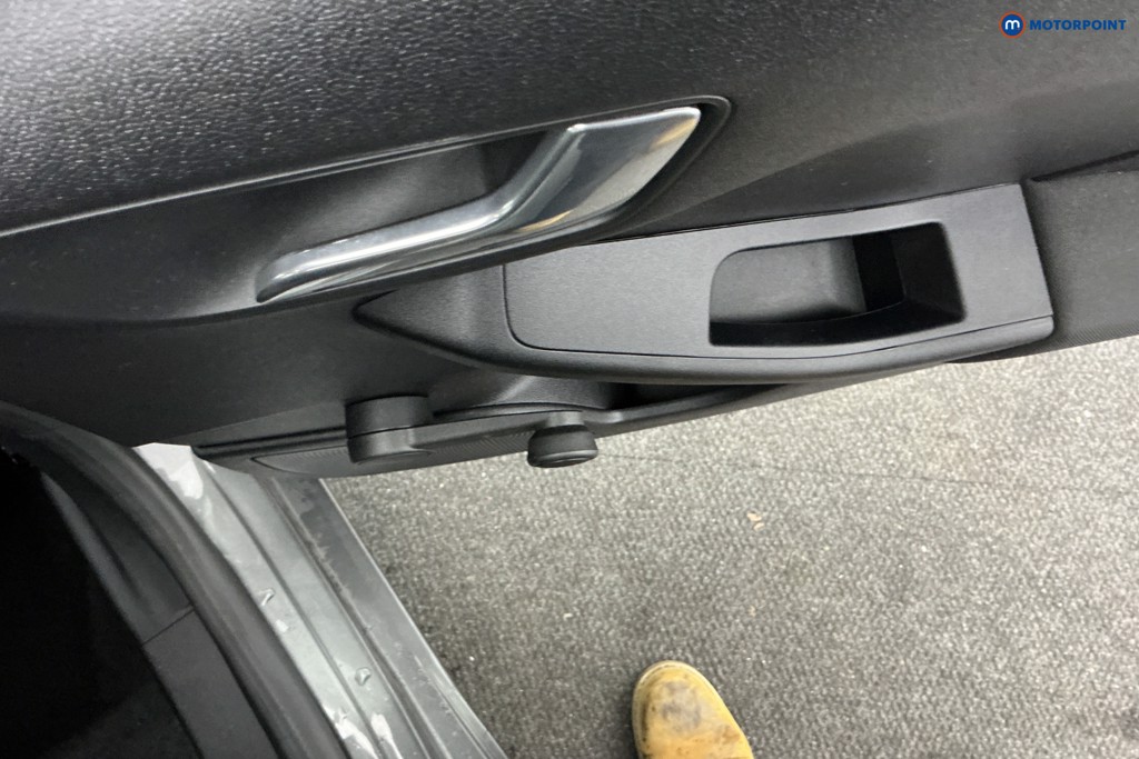 Ford Fiesta Titanium Manual Petrol Hatchback - Stock Number (1598158) - 23rd supplementary image