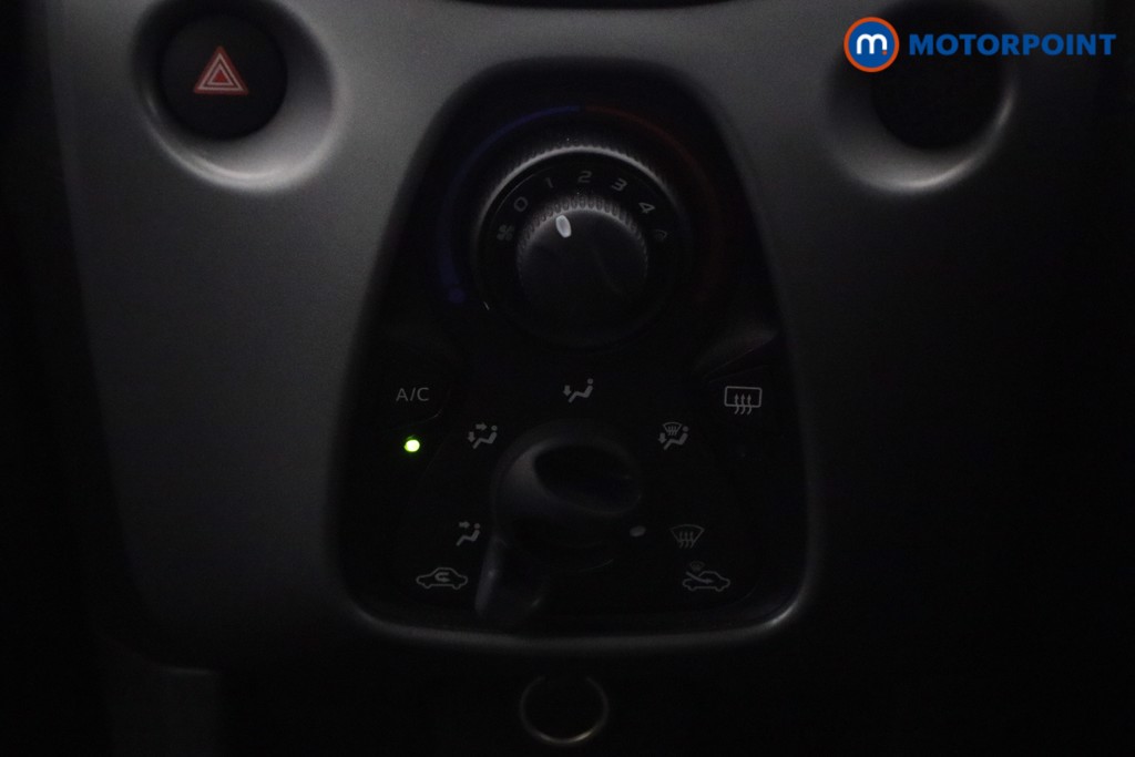 Toyota Aygo X-Play Manual Petrol Hatchback - Stock Number (1598279) - 3rd supplementary image