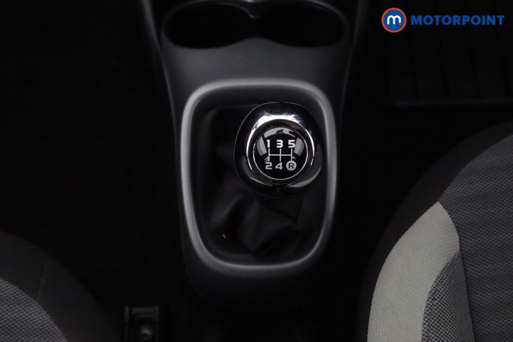 Toyota Aygo X-Play Manual Petrol Hatchback - Stock Number (1598279) - 4th supplementary image