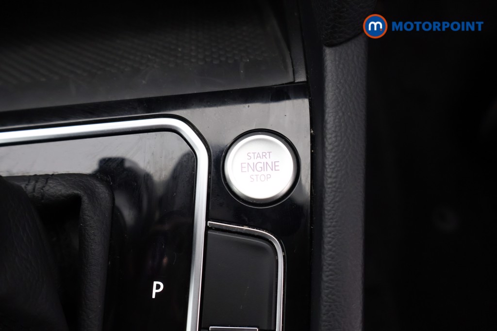 Volkswagen Passat GTE Automatic Petrol Plug-In Hybrid Estate - Stock Number (1598286) - 15th supplementary image