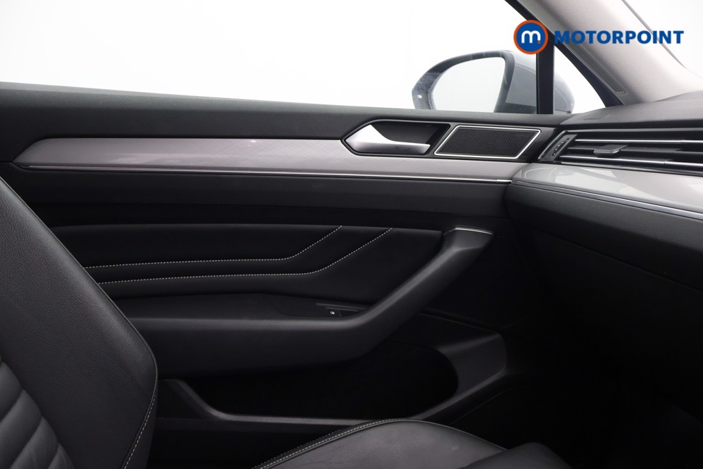 Volkswagen Passat GTE Automatic Petrol Plug-In Hybrid Estate - Stock Number (1598286) - 19th supplementary image