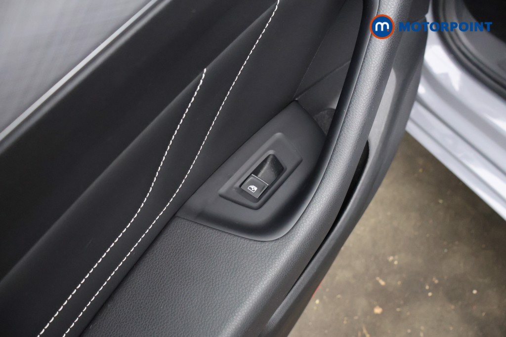 Volkswagen Passat GTE Automatic Petrol Plug-In Hybrid Estate - Stock Number (1598286) - 36th supplementary image