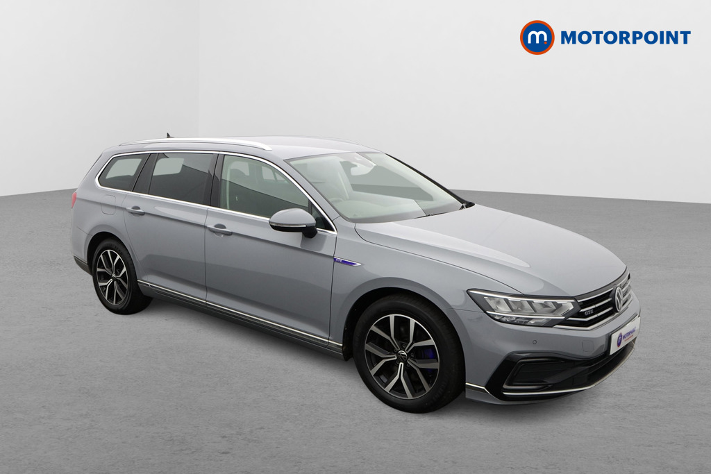 Volkswagen Passat GTE Automatic Petrol Plug-In Hybrid Estate - Stock Number (1598286) - Drivers side front corner