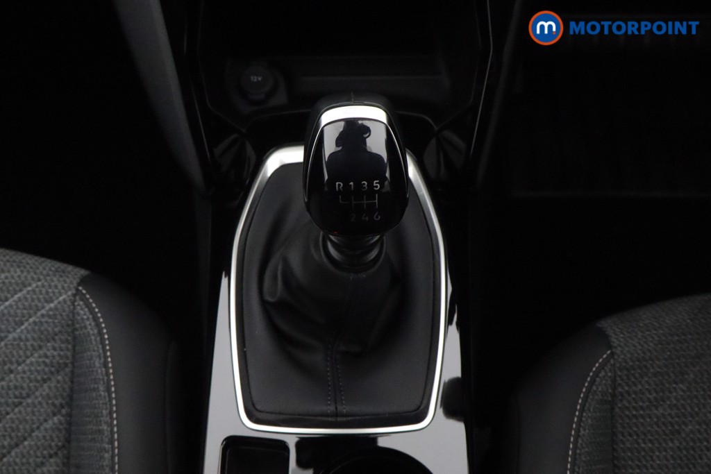 Peugeot 208 Allure Manual Petrol Hatchback - Stock Number (1598472) - 4th supplementary image
