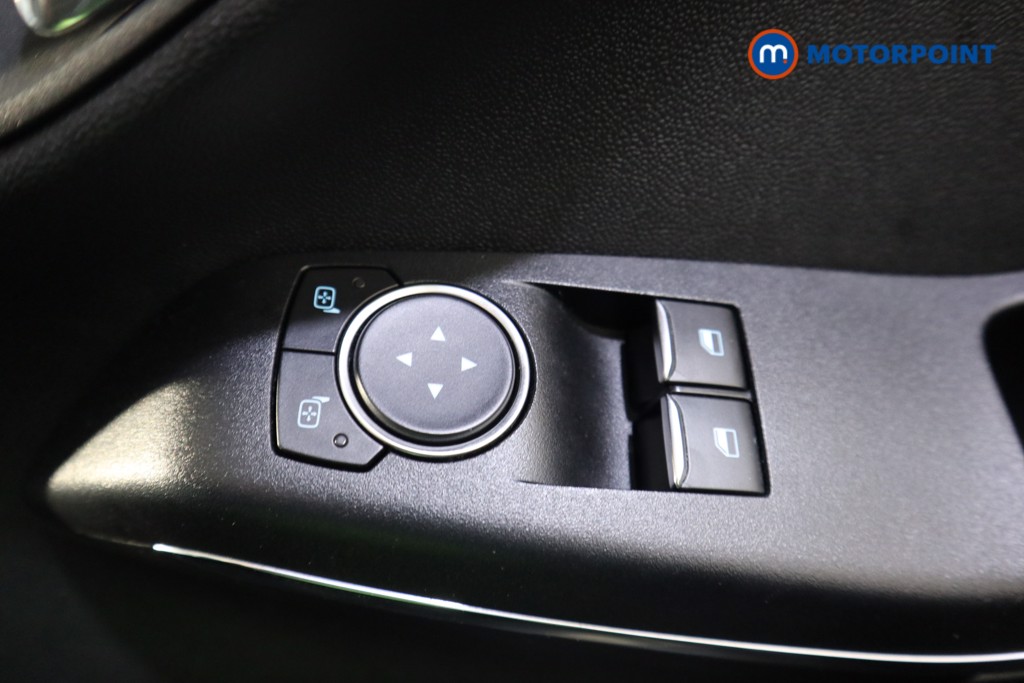 Ford Fiesta St-Line Manual Petrol Hatchback - Stock Number (1598532) - 8th supplementary image