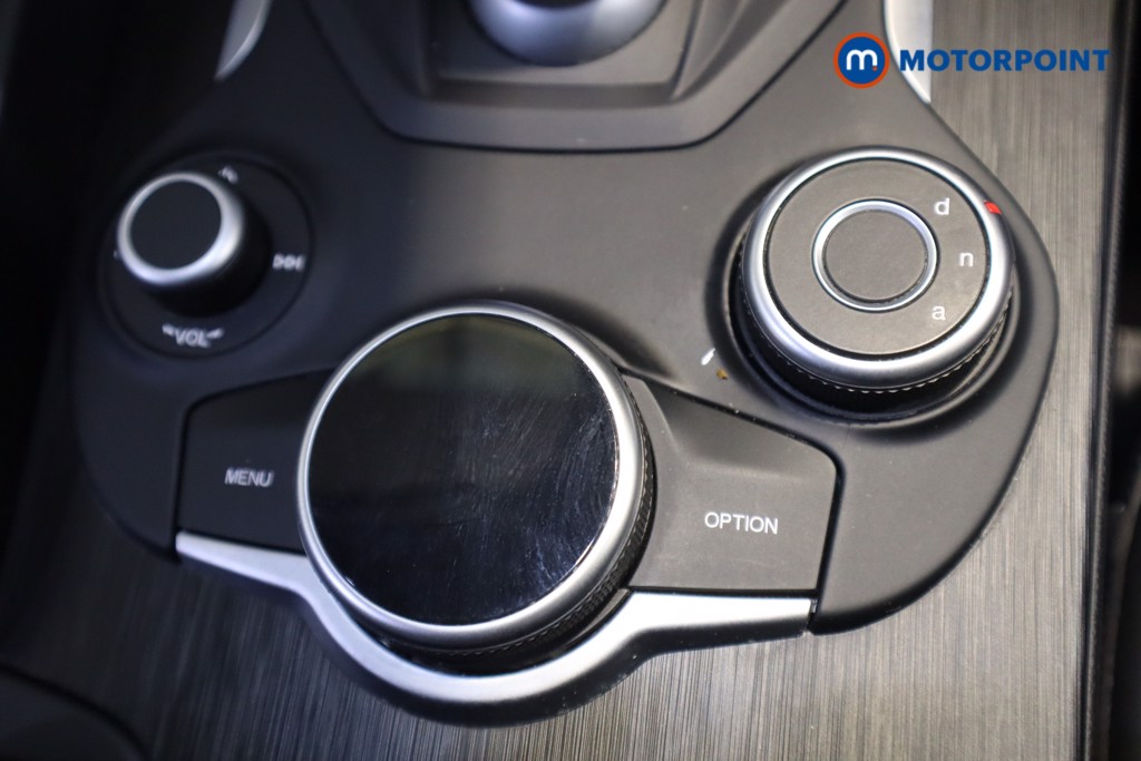 Alfa Romeo Giulia 2.0 Tb 4Dr Auto Automatic Petrol Saloon - Stock Number (1599248) - 22nd supplementary image