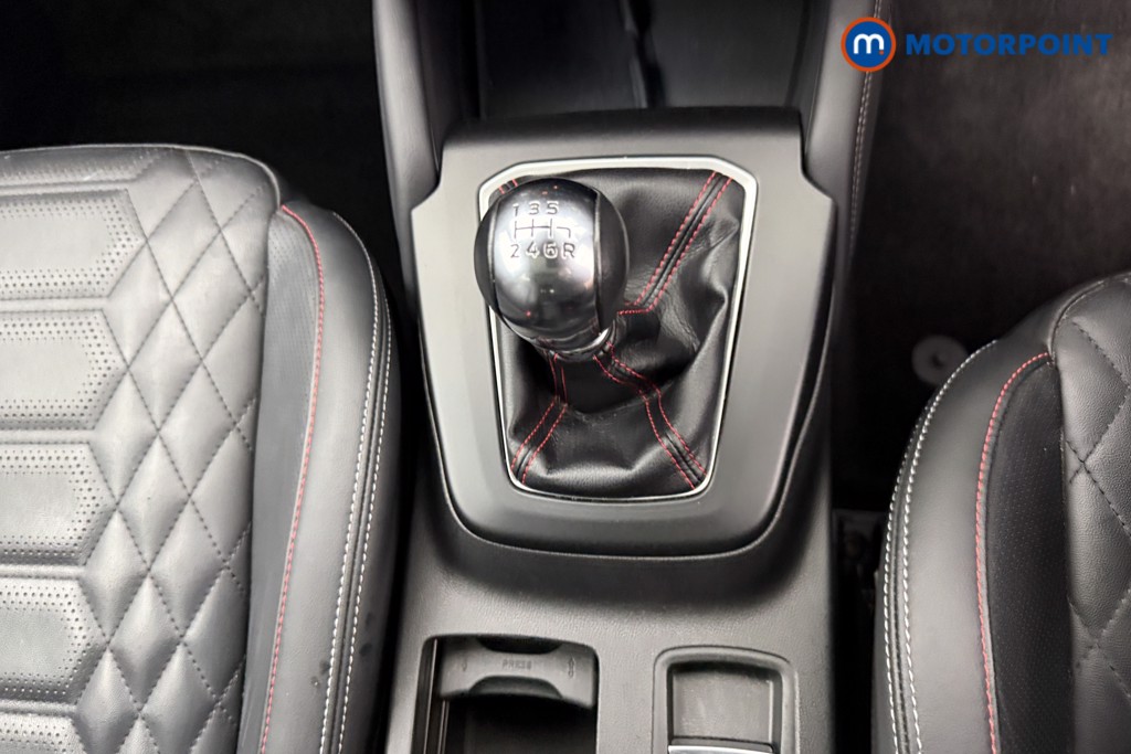 Ford Focus St-Line Vignale Manual Petrol Estate - Stock Number (1599522) - 11th supplementary image