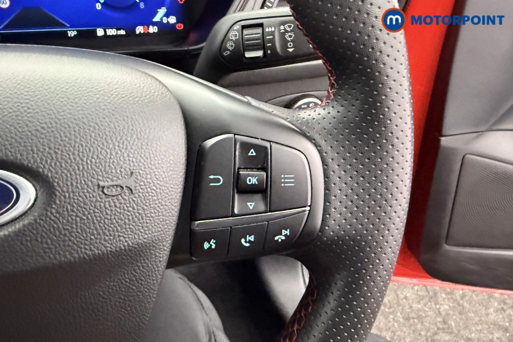 Ford Focus St-Line Vignale Manual Petrol Estate - Stock Number (1599522) - 13th supplementary image