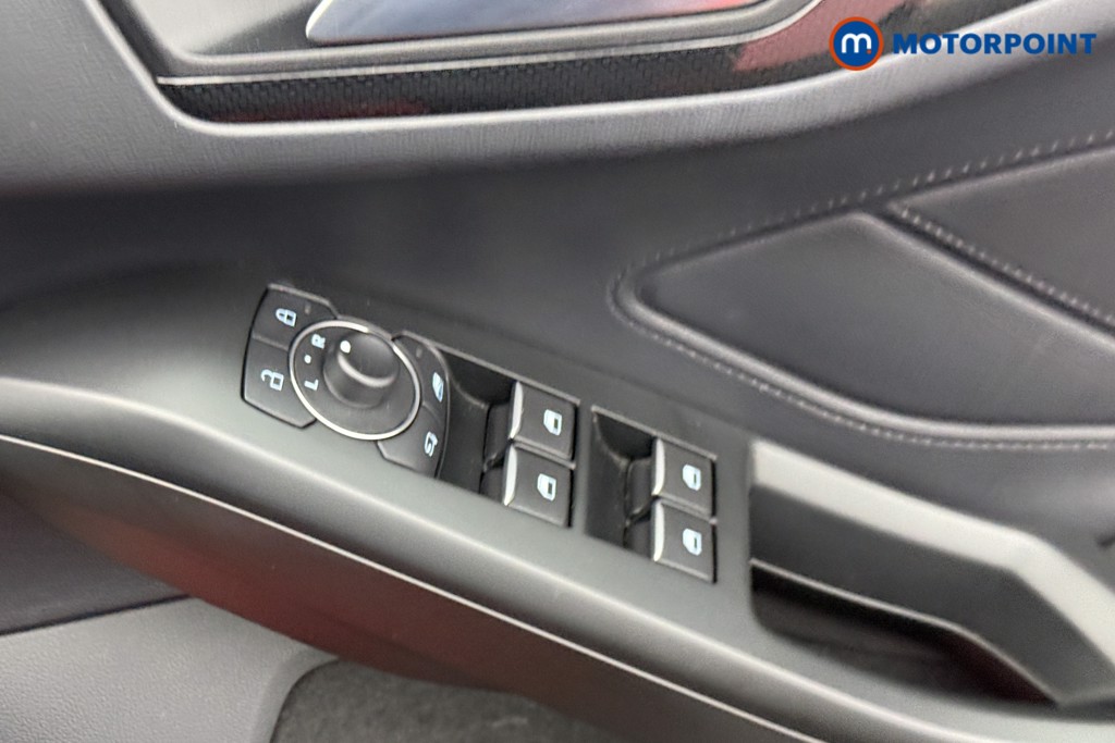 Ford Focus St-Line Vignale Manual Petrol Estate - Stock Number (1599522) - 15th supplementary image