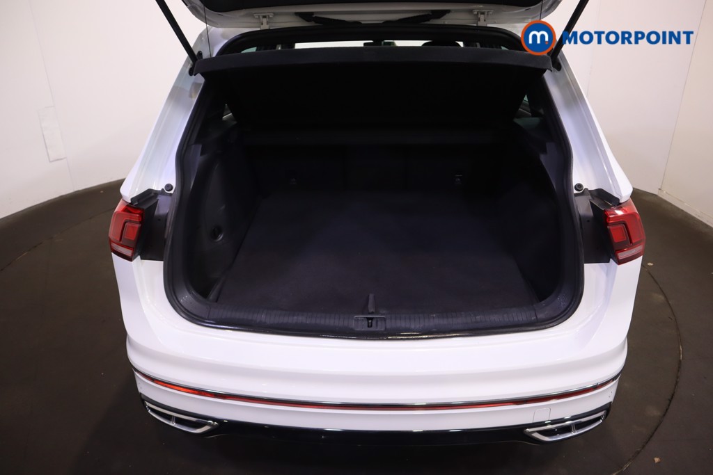 Volkswagen Tiguan R-Line Automatic Petrol Plug-In Hybrid SUV - Stock Number (1599569) - 8th supplementary image