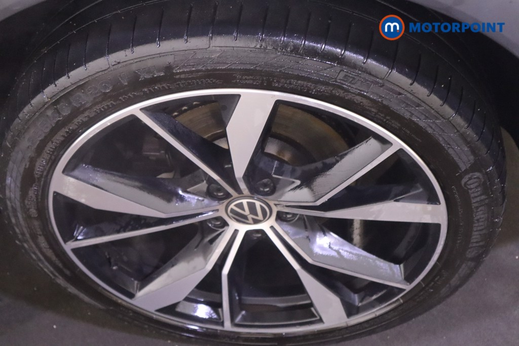 Volkswagen Tiguan R-Line Automatic Petrol Plug-In Hybrid SUV - Stock Number (1599569) - 9th supplementary image