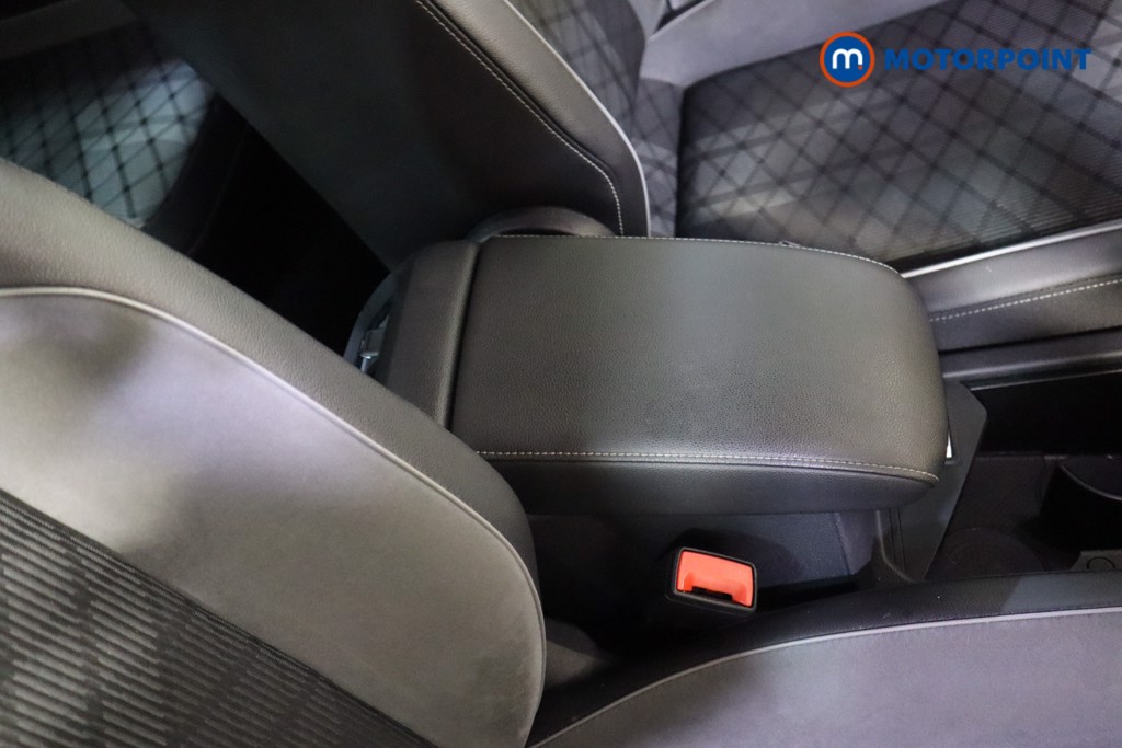 Volkswagen Tiguan R-Line Automatic Petrol Plug-In Hybrid SUV - Stock Number (1599569) - 26th supplementary image