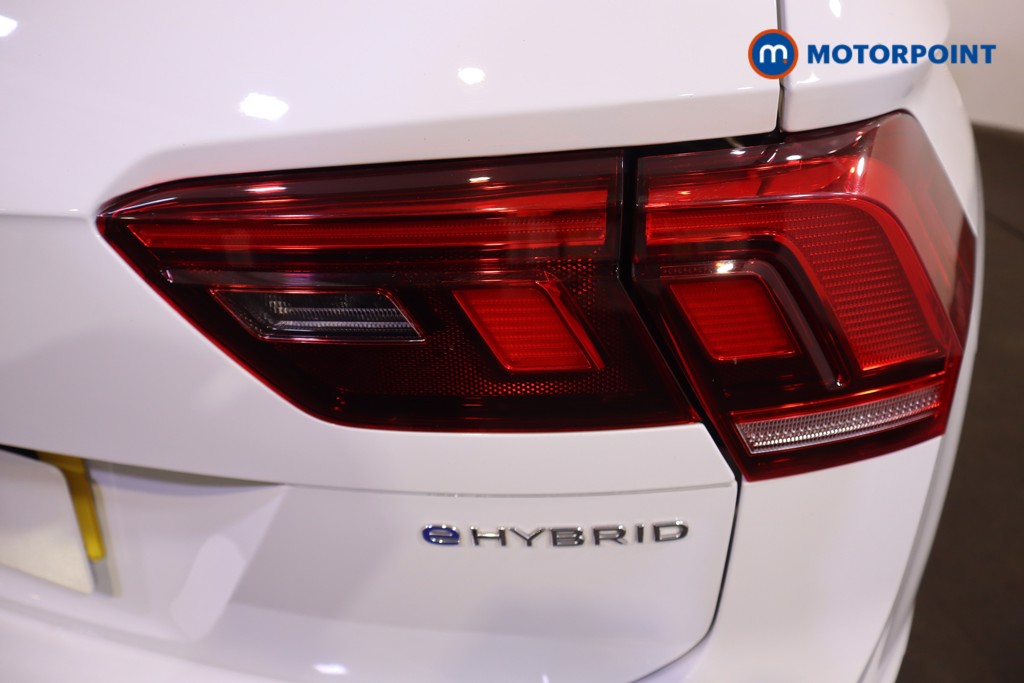 Volkswagen Tiguan R-Line Automatic Petrol Plug-In Hybrid SUV - Stock Number (1599569) - 32nd supplementary image