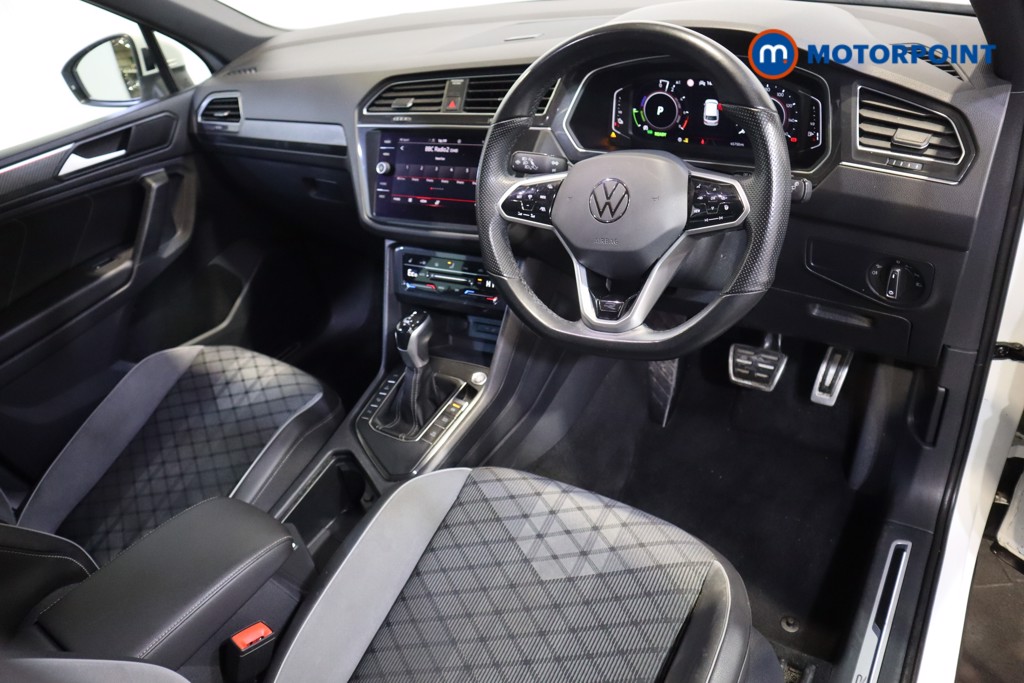 Volkswagen Tiguan R-Line Automatic Petrol Plug-In Hybrid SUV - Stock Number (1599569) - 1st supplementary image