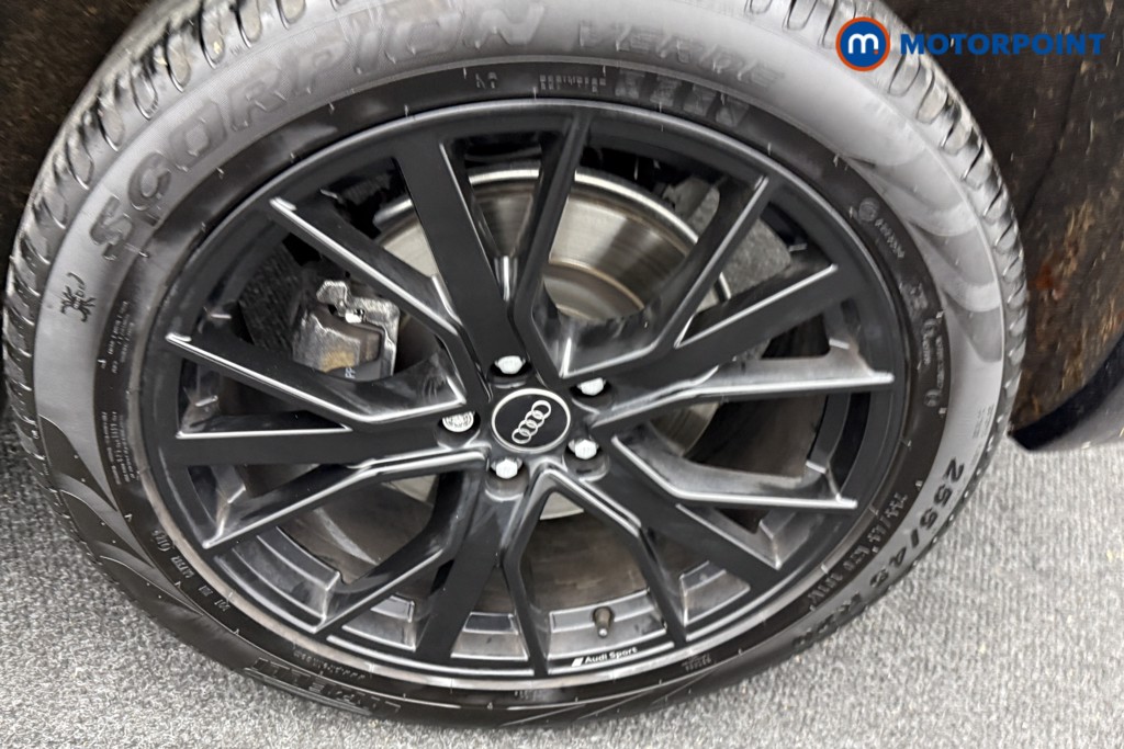 Audi Q5 Black Edition Automatic Petrol SUV - Stock Number (1600040) - 34th supplementary image