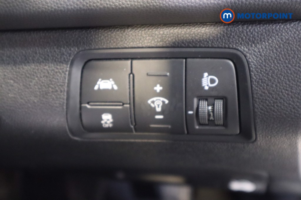 Hyundai I20 Play Manual Petrol Hatchback - Stock Number (1600089) - 16th supplementary image