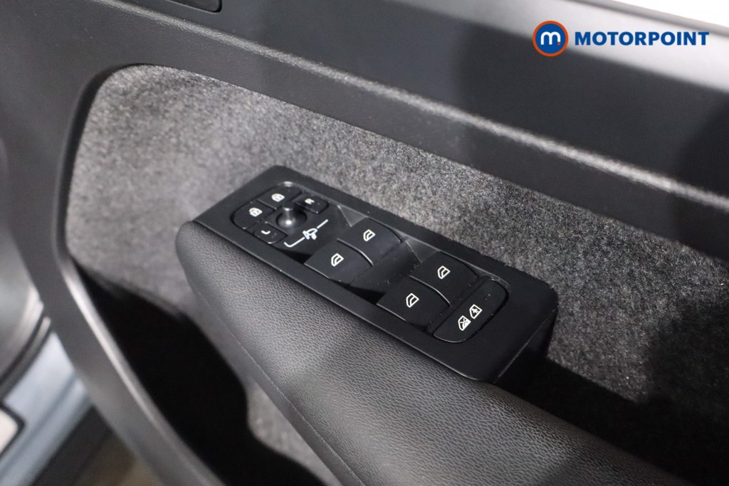 Volvo Xc40 Plus Automatic Petrol Plug-In Hybrid SUV - Stock Number (1600112) - 22nd supplementary image