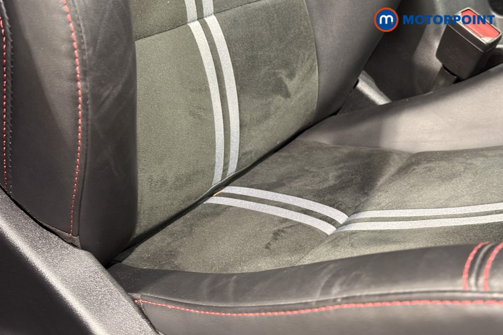 Ford Focus ST Automatic Petrol Hatchback - Stock Number (1600192) - 19th supplementary image