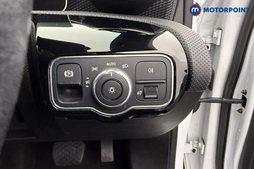 Mercedes-Benz A Class Sport Automatic Petrol Saloon - Stock Number (1600217) - 15th supplementary image