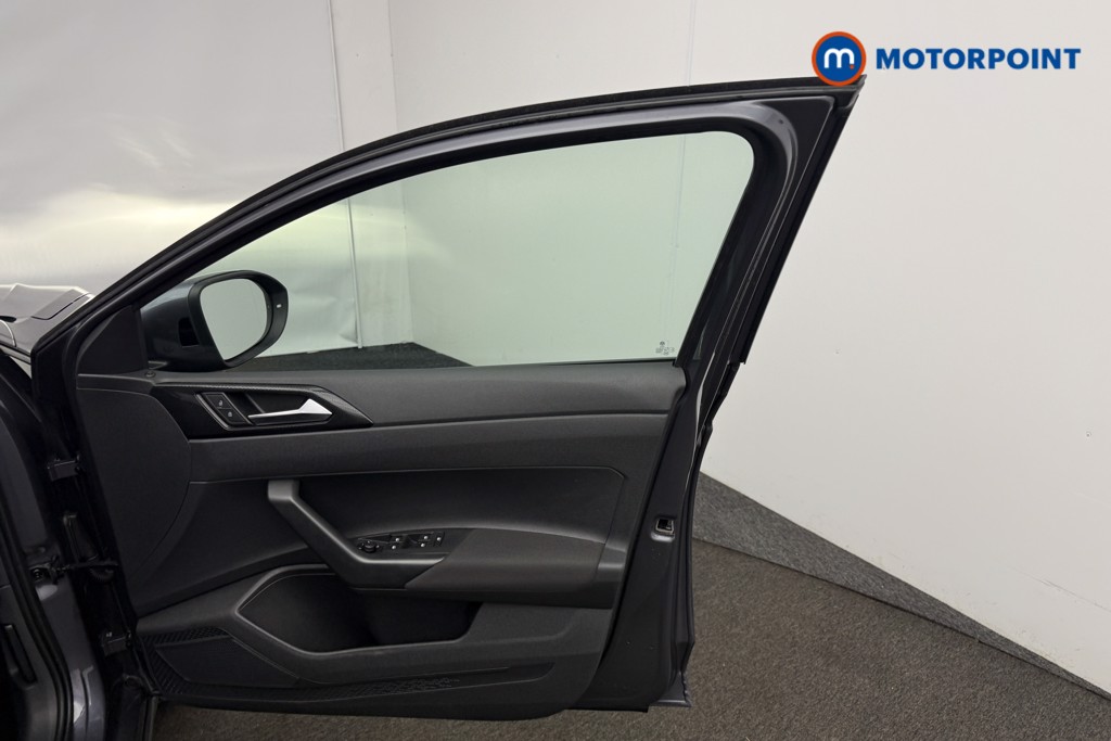 Volkswagen Taigo Life Manual Petrol SUV - Stock Number (1600221) - 17th supplementary image