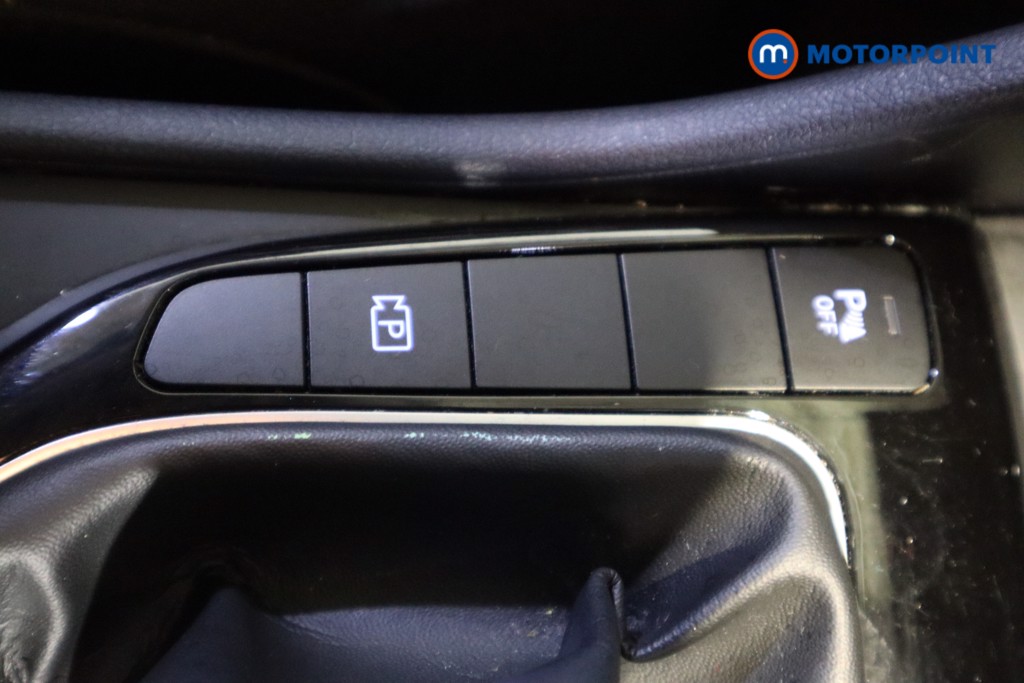 Hyundai Tucson Se Connect Manual Petrol SUV - Stock Number (1600263) - 22nd supplementary image