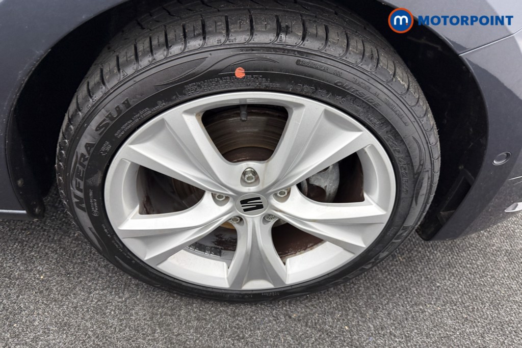 Seat Leon FR Manual Petrol Hatchback - Stock Number (1600304) - 30th supplementary image