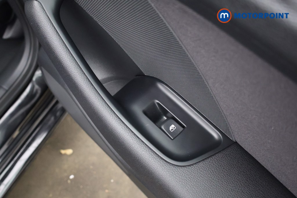 Audi A3 Se Technik Manual Petrol Hatchback - Stock Number (1600563) - 23rd supplementary image