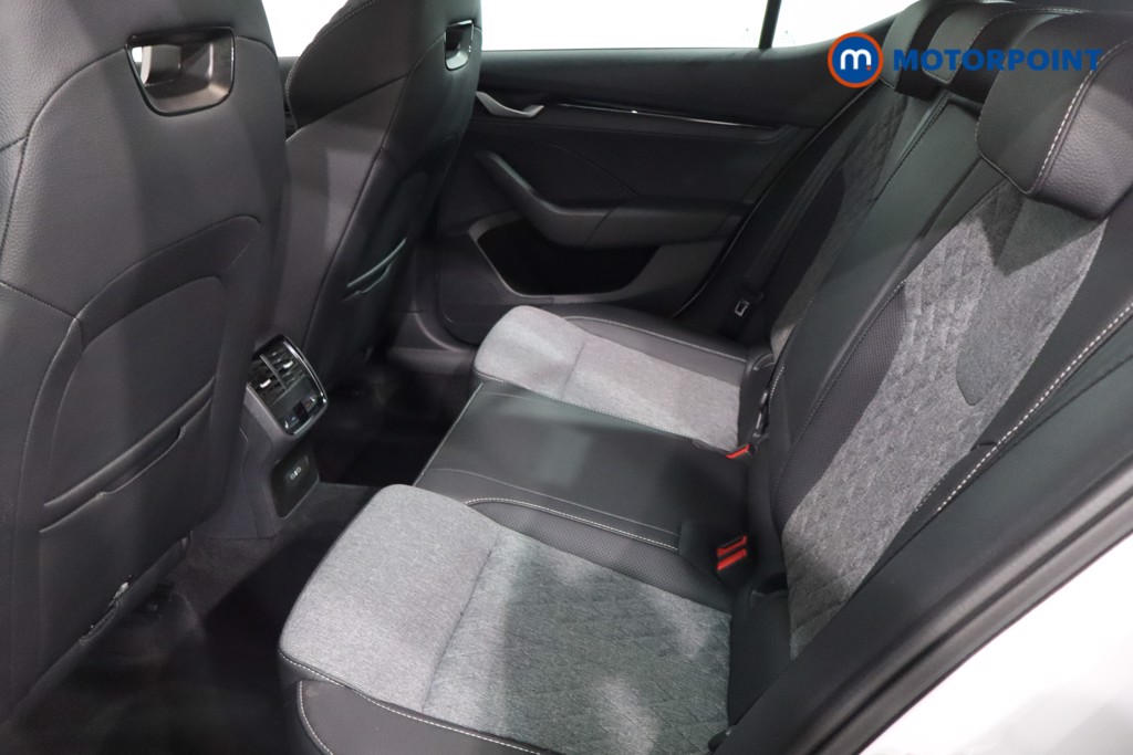 Skoda Octavia Sportline Automatic Petrol Hatchback - Stock Number (1600724) - 5th supplementary image