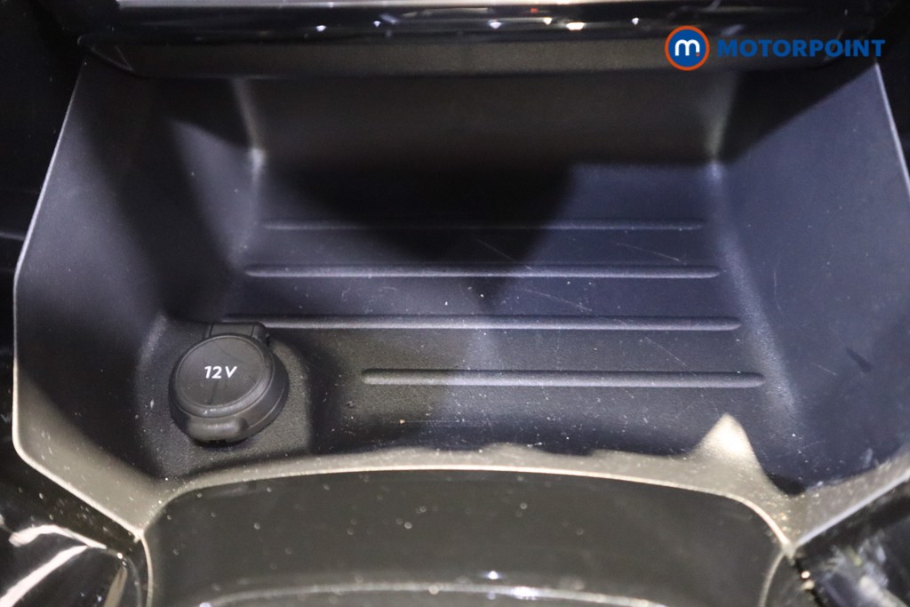 Peugeot 2008 Allure Automatic Petrol SUV - Stock Number (1601090) - 22nd supplementary image