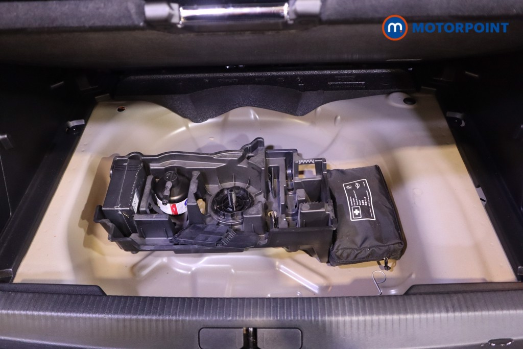 Peugeot 2008 Allure Automatic Petrol SUV - Stock Number (1601090) - 28th supplementary image