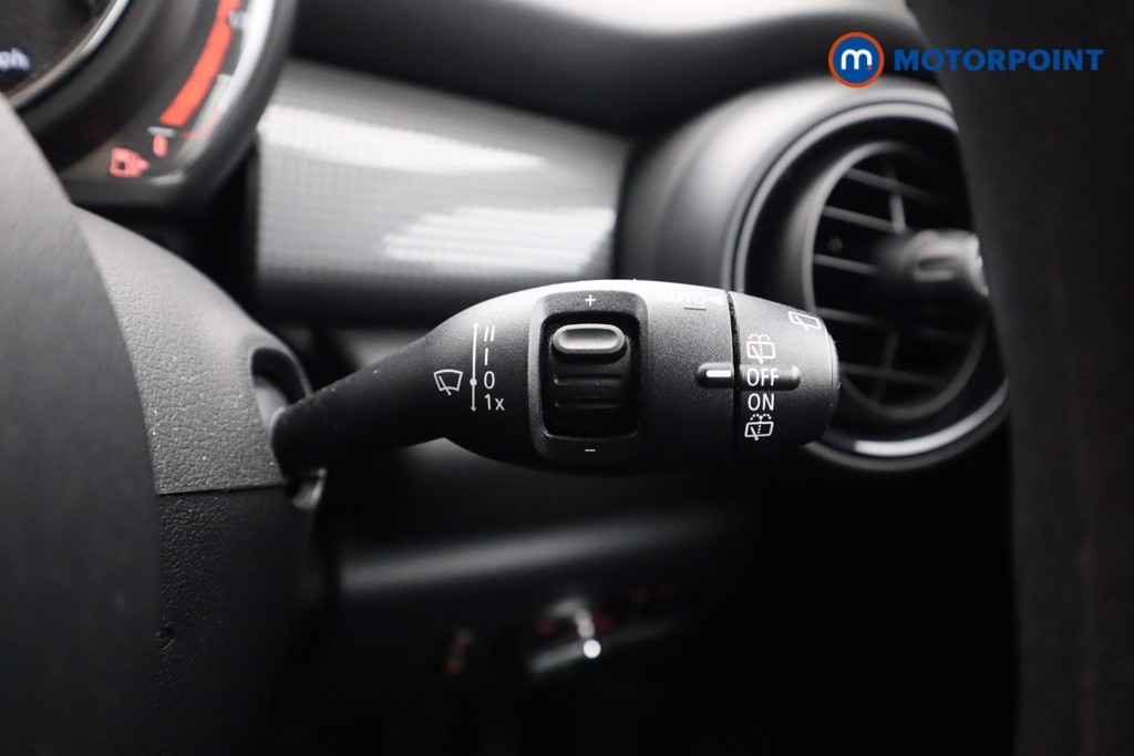 Mini Hatchback Cooper Classic Manual Petrol Hatchback - Stock Number (1601600) - 7th supplementary image