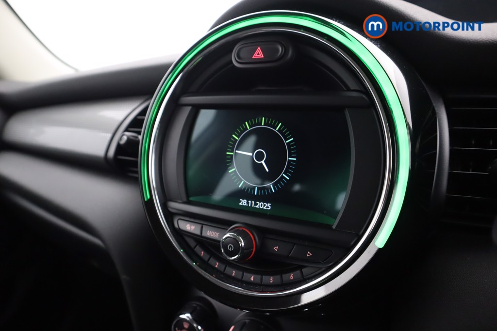 Mini Hatchback Cooper Classic Manual Petrol Hatchback - Stock Number (1601600) - 11th supplementary image