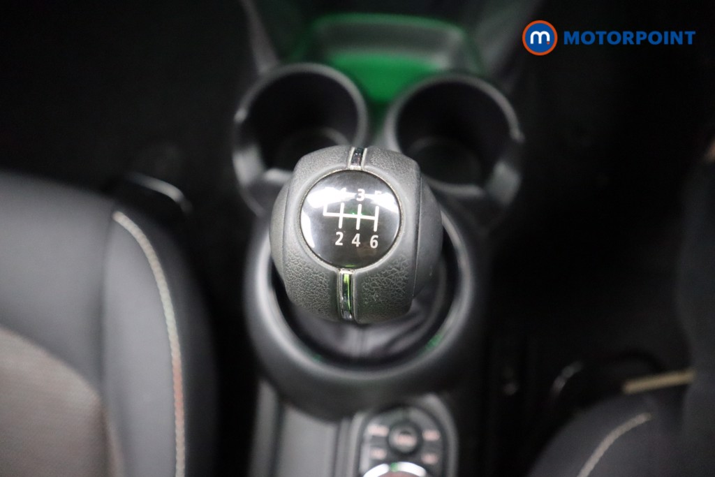 Mini Hatchback Cooper Classic Manual Petrol Hatchback - Stock Number (1601600) - 16th supplementary image