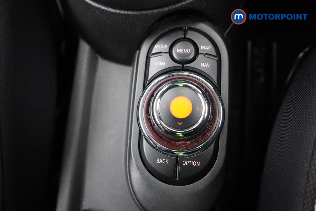 Mini Hatchback Cooper Classic Manual Petrol Hatchback - Stock Number (1601600) - 17th supplementary image