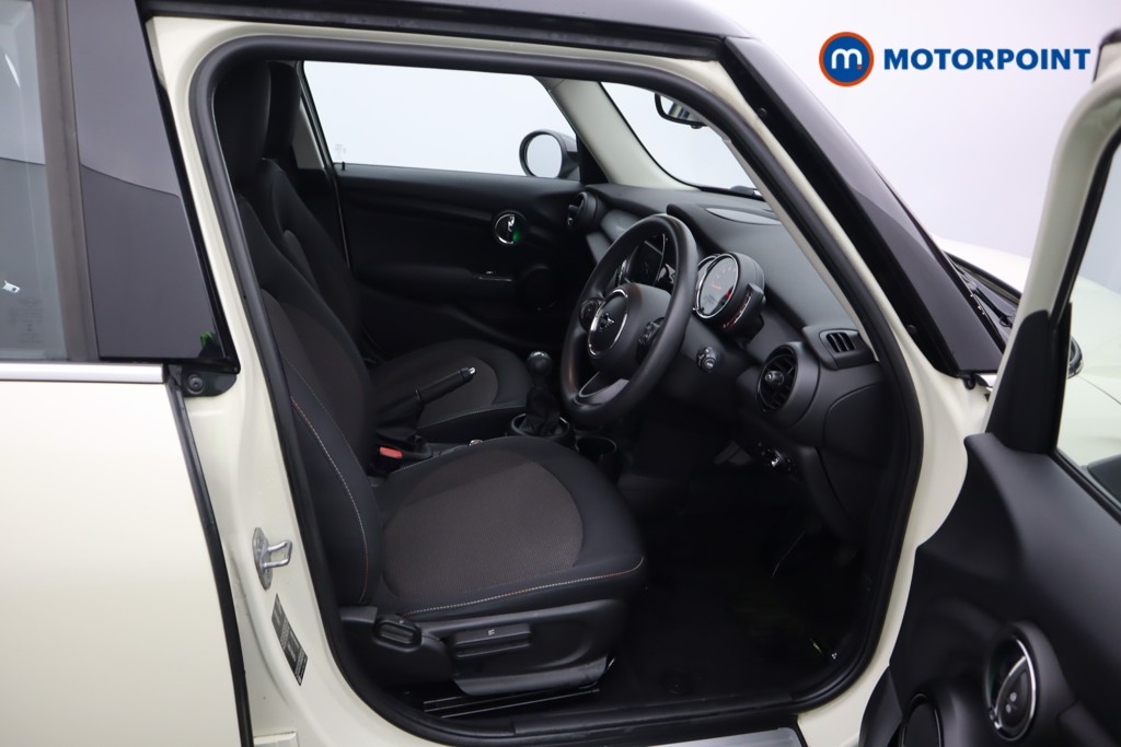 Mini Hatchback Cooper Classic Manual Petrol Hatchback - Stock Number (1601600) - 24th supplementary image