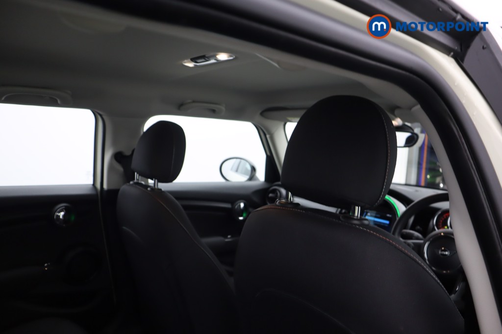 Mini Hatchback Cooper Classic Manual Petrol Hatchback - Stock Number (1601600) - 26th supplementary image