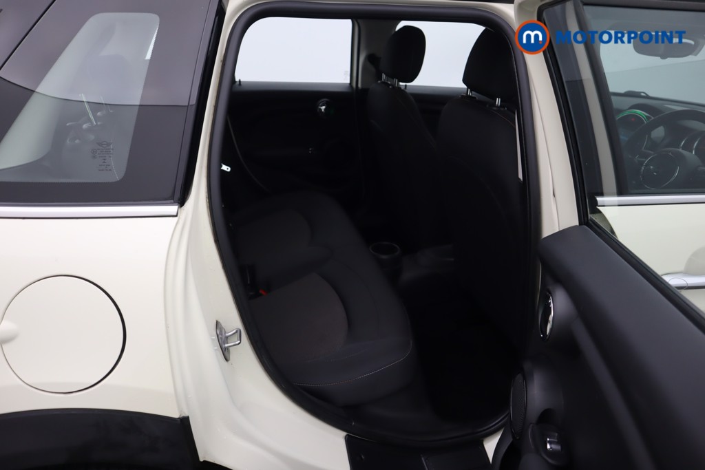 Mini Hatchback Cooper Classic Manual Petrol Hatchback - Stock Number (1601600) - 27th supplementary image