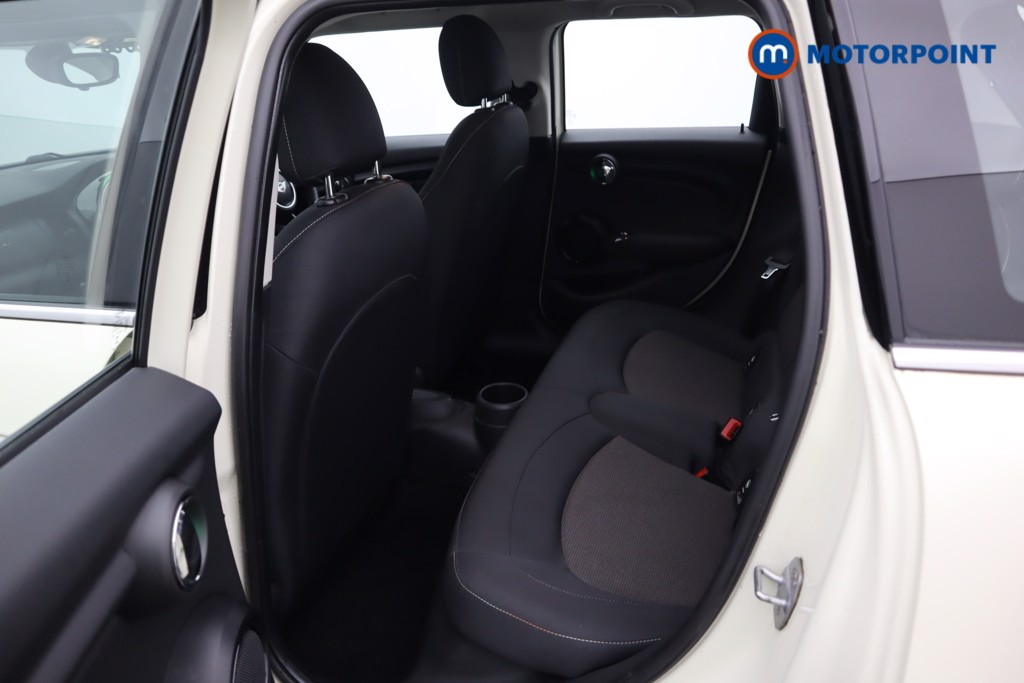 Mini Hatchback Cooper Classic Manual Petrol Hatchback - Stock Number (1601600) - 31st supplementary image