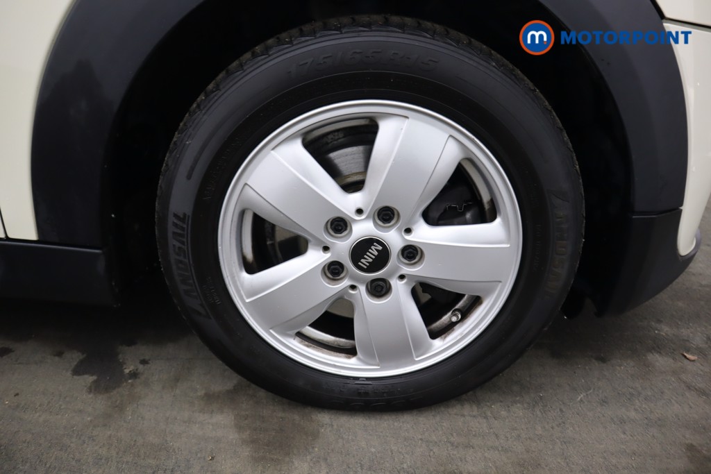 Mini Hatchback Cooper Classic Manual Petrol Hatchback - Stock Number (1601600) - 38th supplementary image