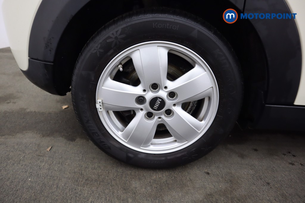 Mini Hatchback Cooper Classic Manual Petrol Hatchback - Stock Number (1601600) - 39th supplementary image