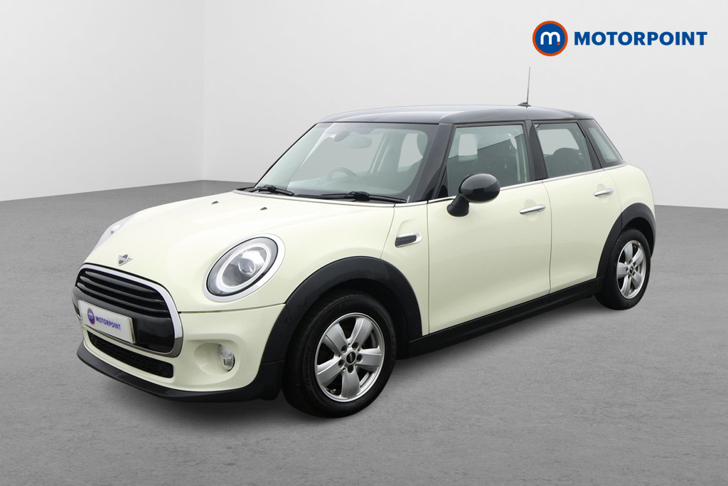 Mini Hatchback Cooper Classic Manual Petrol Hatchback - Stock Number (1601600) - Passenger side front corner