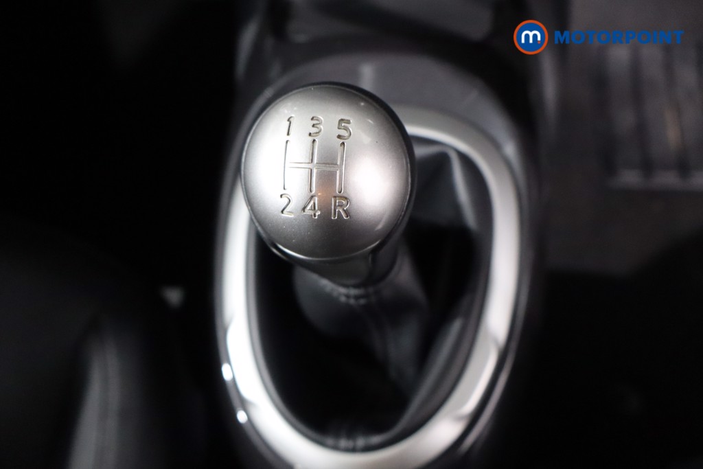 Nissan Juke Tekna Manual Petrol SUV - Stock Number (1584986) - 18th supplementary image