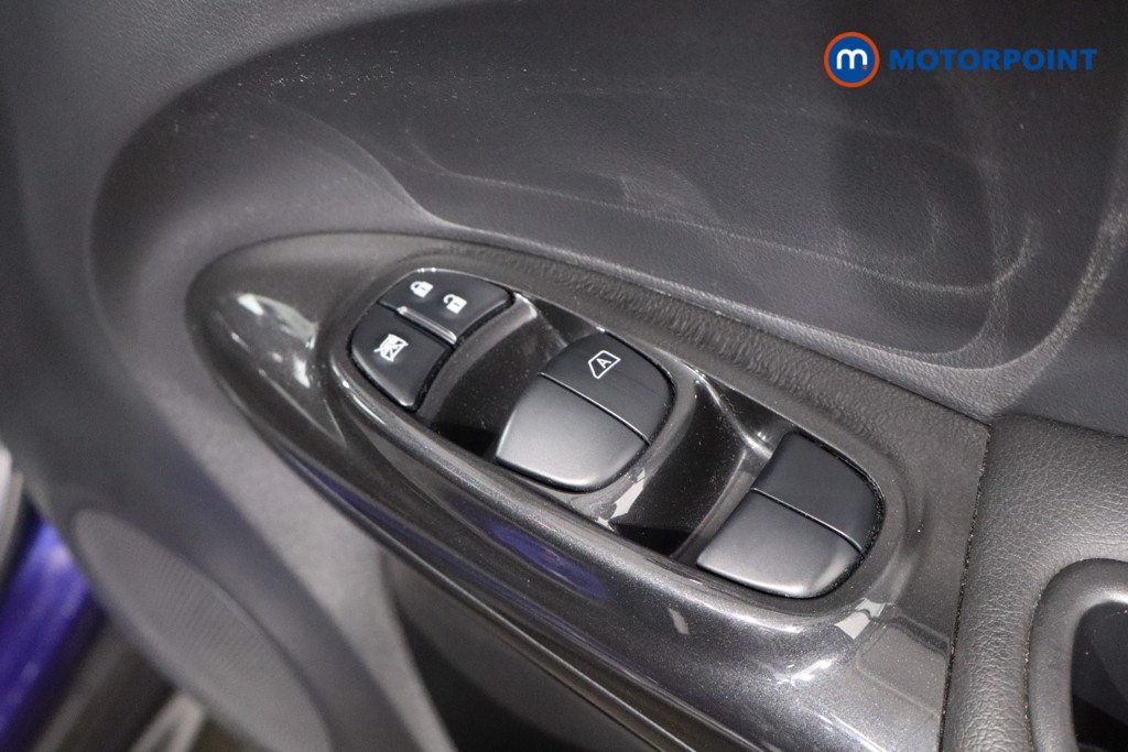 Nissan Juke Tekna Manual Petrol SUV - Stock Number (1584986) - 24th supplementary image