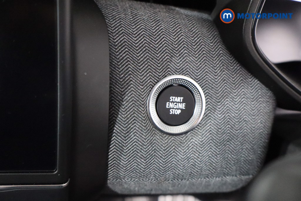 Renault Clio Techno Manual Petrol Hatchback - Stock Number (1598845) - 13th supplementary image