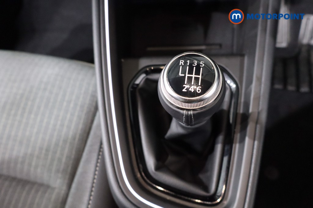 Renault Clio Techno Manual Petrol Hatchback - Stock Number (1598845) - 14th supplementary image