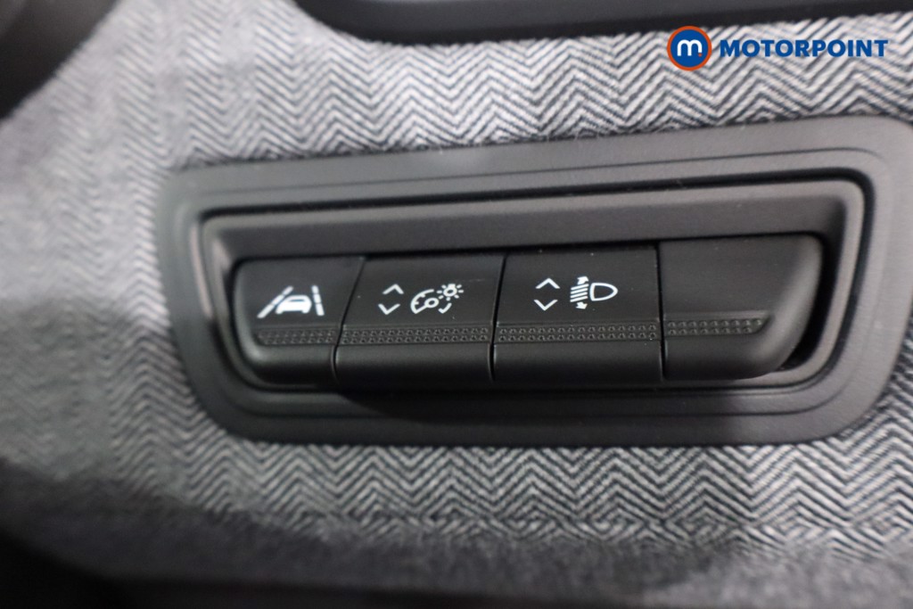 Renault Clio Techno Manual Petrol Hatchback - Stock Number (1598845) - 20th supplementary image